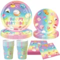 Vista dettagliata di piatti bicchieri e tovaglioli usa e getta kawaii per festa compleanno - Set da 4 Pezzi Squishy