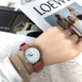 Women quartz watch pink canvas strap casual simple student wrist watch daily wear style - Red