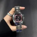 Elegante Herren Digitaluhr mit silbernem Metallarmband und einzigartigem rosa Zifferblatt. - Rosa Uhrwerk (Massives Stahlarmband)