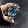 Orologio da polso in metallo da uomo con design del quadrante unico e originale. - Movimento blu (cinturino in acciaio massiccio)