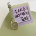 Schicke minimalistische grüne Damen-Lederarmbanduhr, elegante Studenten-Quarzuhr. - Grün