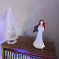 Resin girl with red bird figurine, elegant white dress home desktop decor ornament. - Girl and Bird Ornament