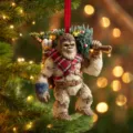 Χριστουγεννιάτικο στολίδι δέντρου Bigfoot λεπτομερής διακόσμηση με φιγούρα Γέτι και δέντρο - Στυλ Γ
