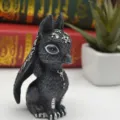 Halloween heks zwarte kat hars beeldje gothisch mystiek tafeldecoratie eng ornament - Tovervogel gier