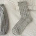 Chaussettes mi-mollet à volants pour femmes, style japonais, motif cœur ajouré gris doux. - Taille unique / Gris foncé