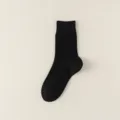 Schwarze einfarbige Mittelsocken für Damen, feuchtigkeitsspendende Ferse, geruchshemmend, Variante. - Einheitsgröße / Schwarz