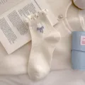 Chaussettes courtes blanches pour femmes broderie nœud papillon coton mignon respirant - Taille unique / Blanc Lait (1 Paire)