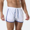 Pantaloncini sportivi da uomo in rete traspirante con bordo blu, fitness e mare. - Taglia S / Bianco