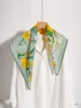 Foulard en soie pour femme imprimé botanique floral vintage élégant 100% soie - Jardin de soucis