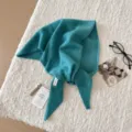 Comoda sciarpa triangolare in maglia di lana tinta unita calda ed elegante per donna - Blu Turchese