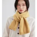 Gelber Damen Strickschal, warmer Winter Halswärmer, gemütliche tägliche Kleidung Variante. - Gelb