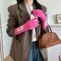 Koreanische Winter warme Strickhandschuhe für Damen mit eleganter Spitzenborte in Rosa. - 8*29cm / Fuchsia