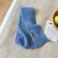 Gemütlicher einfarbiger blauer Strickschal für Damen, eleganter Herbst Winter warmer Halswärmer. - Blau