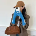 Modische blaue Damen Strickhandschuhe mit eleganter Spitzenborte, warme Winteraccessoires. - 8*29cm / Dunkelblau