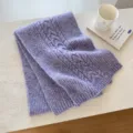 Gemütlicher lila Strickschal für Damen, warmer Wollmisch-Winterschal mit Zopfmuster-Design. - 28*165cm / Lila