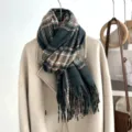 Cozy plaid tassel scarf for women, thick warm winter neck wrap, classic green check design. - Picture Color 8