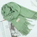 Groene kasjmier mix ruit sjaal met franjes, warme wintersjaal en gezellige mode halsdoek. - Avocadogroen