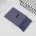Einfarbiger Herbst Winter Kaschmirgefühl Schal mit Fransen elegante warme Halsbekleidung - Dunstblau