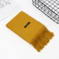 Einfarbiger Herbst Winter verdickter Cashmere Imitat Schal warmer Fransen Schal. - Kurkuma