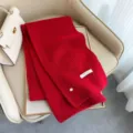 Roter Merinowolle Strickschal fuer Damen und Herren warmer Winterschal kuschelig weich - Rot
