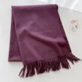 Sciarpa in misto lana viola scuro tinta unita, calda sciarpa invernale spessa con frange. - Viola scuro / Circa 200cm