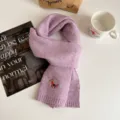 Herbst Strickwollschal für Damen, niedliche Pony Stickerei, warmer dicker Winterschal. - Hellviolett