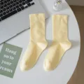 Einfarbige atmungsaktive Mesh-Wadenstrümpfe für Damen, lässige Sommer-Baumwollsocken. - Einheitsgröße / Gelb
