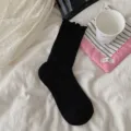Schwarze Damen-Mittelsocken mit zarter Spitzenrüsche, bequemes Baumwoll-Netzdesign für Alltag. - Einheitsgröße / 1 Paar / Schwarz
