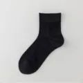 Schwarze Damen-Kurzsocken, dünne und atmungsaktive Seiden-Freizeitsocken Variante - 1 Paar / Schwarz