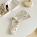 Beige Socken mit Hunde-Bestickung, süße lässige Baumwoll Rippstrick Freizeitsocken Damen. - Einheitsgröße / Beige