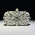 Élégant sac de soirée en strass avec cristaux scintillants et fermoir perle pour fêtes. - 19.5*5.5*10.5cm / Argent