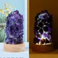 Natuurlijke amethist kristal cluster nachtlampje met houten basis USB aangedreven - Ruwe Amethist-Koud Licht / Met verpakking 8x8x12 cm