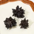 Natürlicher Ägyptischer Prophezeiung Stein Rohkristall Mineral Cluster für Dekoration - Schwarzer Limonit: Blumenform / 30-50g/Stk