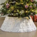 Jupe de sapin de Noël en peluche blanche avec texture nœud, décoration de fête. - 44x66x27cm / Jacquard Nœud Papillon Dodécagonal