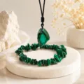 Green crystal chip bracelet and pendant necklace set, elegant fashion jewelry gift variant. - Malachite Slice Pendant And Chip Bracelet Set