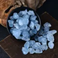 Pierre brute de kyanite célestine naturelle gravier de cristal pour déco aromathérapie. - 3-4cm/100g