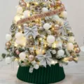 Ensemble de jupe de sapin de Noël artificiel et décorations avec boules blanches et dorées. - 40*60*20cm / Rayé Fausse Fourrure de Lapin Vert Foncé Petite Taille