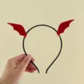 Halloween Teufel Fledermausflügel Haarreif, schwarzer Haarreif mit rotem Filz Zubehör. - Rote Fledermausflügel Stirnband