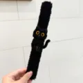 Schwarze Katze Plüsch Klapparmband niedliche flauschige Armbänder Halloween Party Geschenke - Plüsch Schwarze Katze