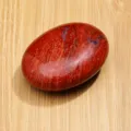 Pietra di palma in diaspro rosso naturale pietra di preoccupazione cristallo yoga spa. - Circa 4.5*3.5cm / diaspro rosso