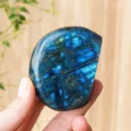 Natürlicher blauer Labradorit Kristall Edelstein poliert Mineral für Büro und Heimdekoration - Unregelmäßig 100-150g