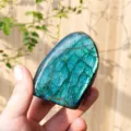 Natürlicher blauer Labradorit Kristall Handschmeichler poliertes Mineralien Exemplar - Unregelmäßig 150-200g
