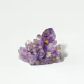 Lila Kristall Cluster Kunstharz Ornament, künstlicher Amethyst Edelstein Tischdekor mit Goldfolie. - Amethyst Stil 2