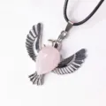 Natuurlijke rozenkwarts kristal duif hanger halsketting met legering vleugels. - Met Leren Koord / Rozenkwarts