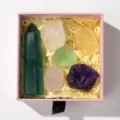 Natural crystal stone set with single point hexagonal prism and raw mineral specimens box. - Green Fluorite Pillar Set