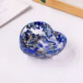 Ciotola in resina a cuore con pietre blu naturali e finitura glitterata - Lapis Lapis Love Bowl