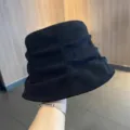 Zwarte corduroy bucket hat voor dames, Japanse retro geplooide emmerhoed in modieuze stijl. - Emmer Stijl / Zwart