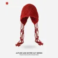 Rote Strick Quasten Mütze ausgehöhlt Wollkappe Herbst Winter warme Mode Damen Kopfbedeckung - Quaste Langer Riemen / Rot