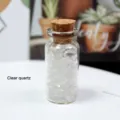 Natürliche Klare Quarz Kristallsplitter in Glasflasche mit Korken für Wünsche und Deko. - Weiß Kristall