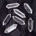 Klarer Quarz doppelendiger Kristall Zauberstab Heilungsstein Energie Meditationsdekor Hauptansicht - Bergkristall Doppelspitzstab / Premium Bergkristall / 5er-Pack (4-5cm)